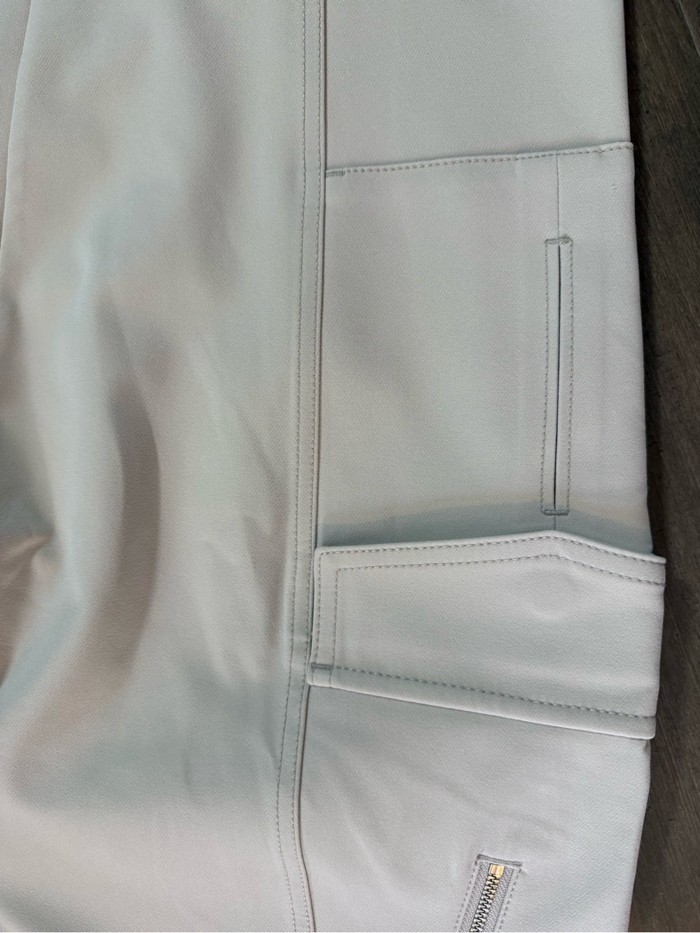 Athleta Endless High Rise Cargo Pant Cream Beige Size 10 - Picture 4 of 9